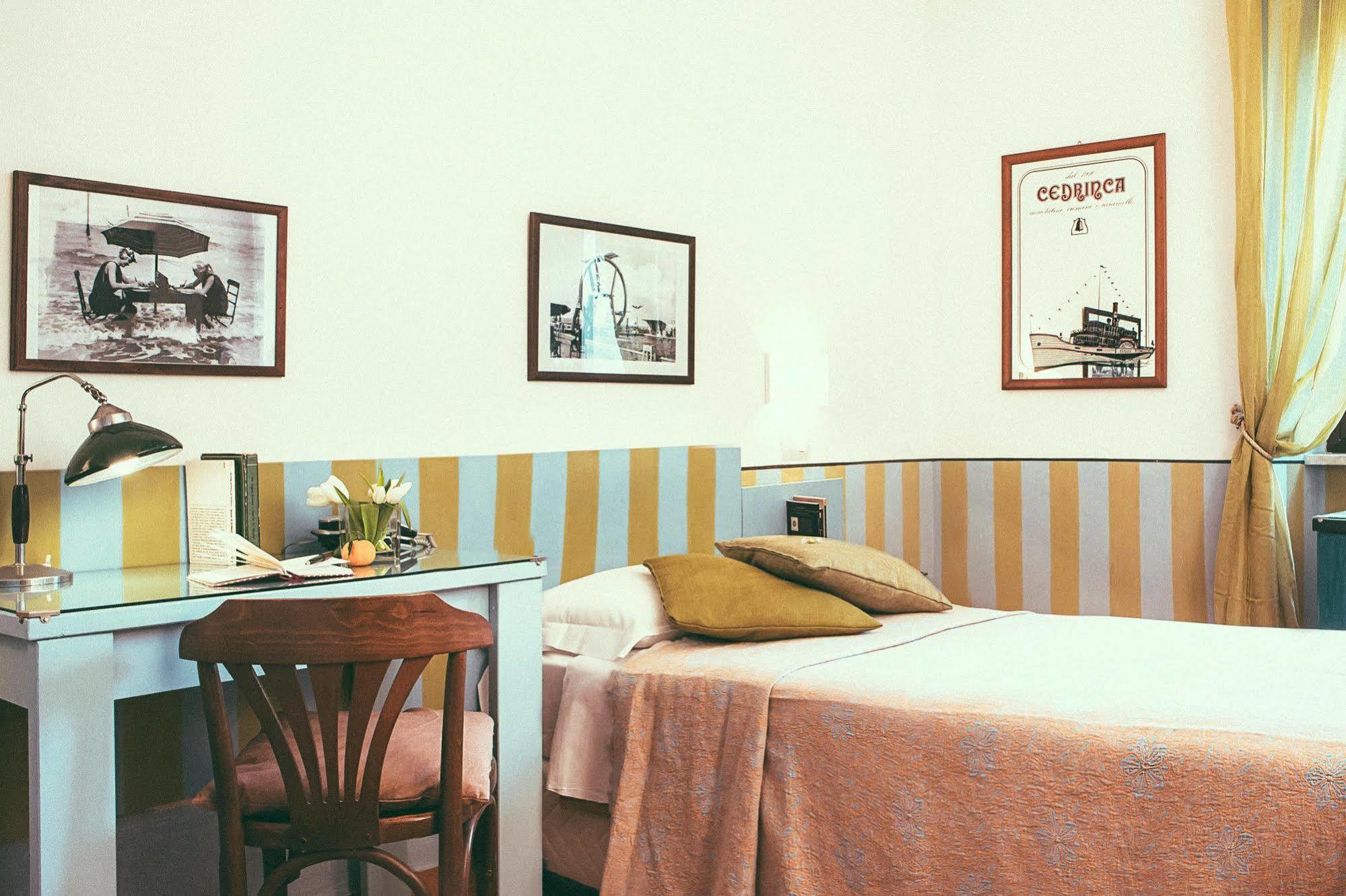 Hotel Sirenetta ลิโด ดิ ออสเตีย ภายนอก รูปภาพ